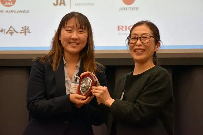 Photo of Minju Kim on the left with Fumiko Narumi-Munro on the right