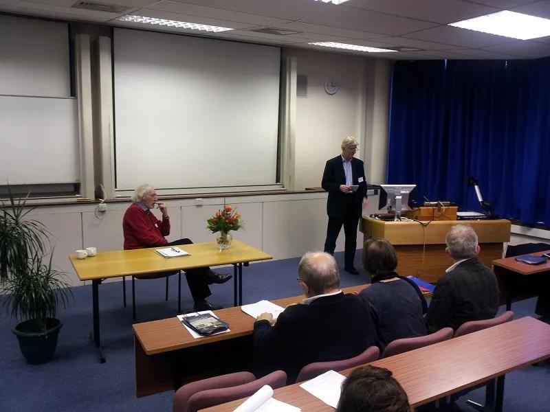 Peter Graves Intro