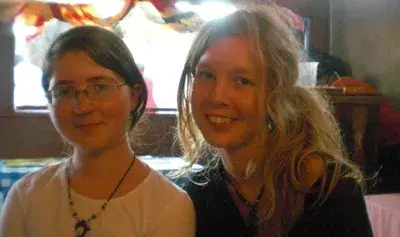 Zoë Windle and Lyndsay Cochrane