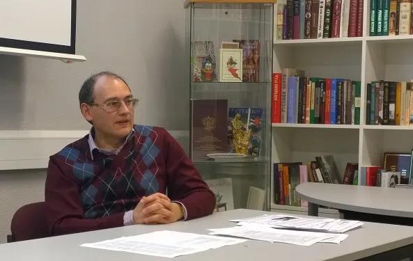 Dr Vadim Golubev